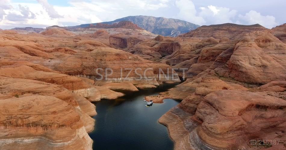 无人机在鲍威尔湖峡谷上空 4K_天线 峡谷 无人机 鲍威尔湖 自然 犹他州